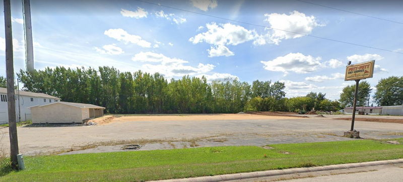 Putt-n-Games - Historical Street Views (newer photo)